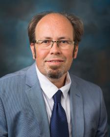 Dr. Fernando Alferez, Associate Professor